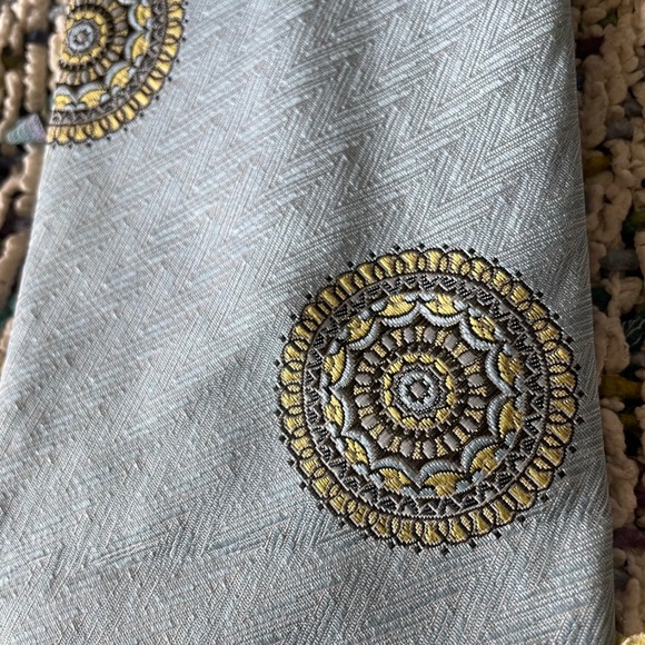 Lilly Dache men's light blue 60s 1970s medallion wide necktie polyester New - Picture 6 of 9